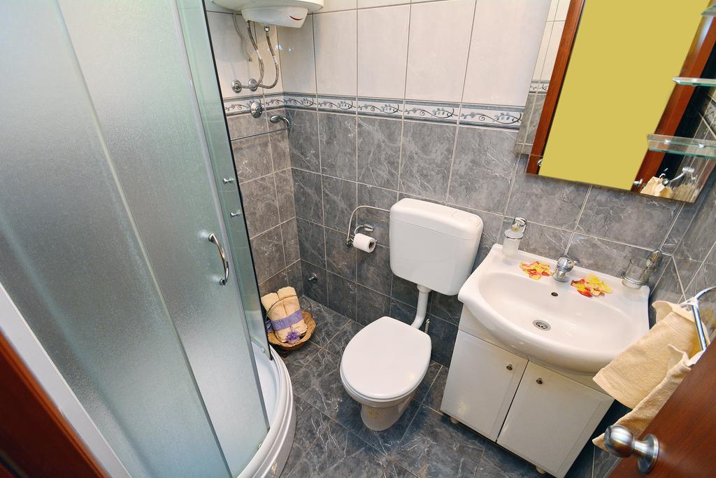 Apartments Dinko Zifra Tivat Exterior photo